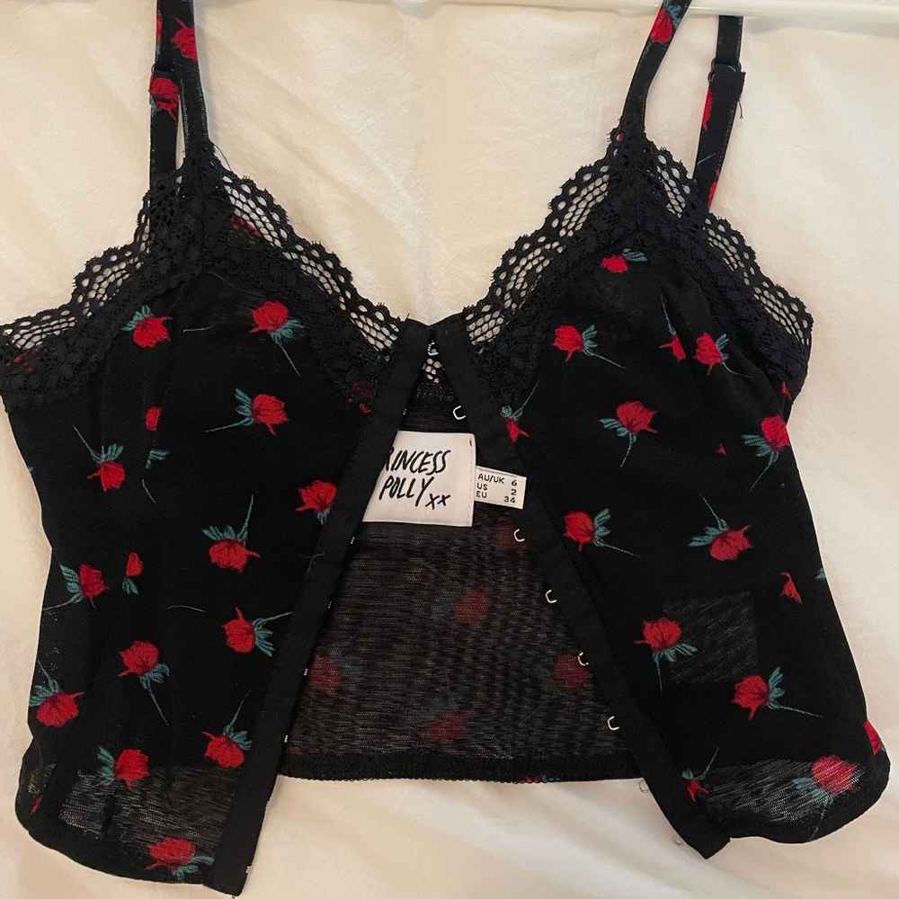 Princess Polly Rose Crop Top. Size 2